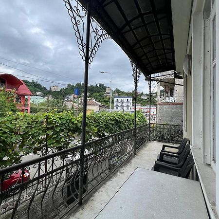 Medea'S Guest House Batumi Exteriér fotografie